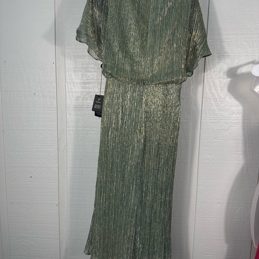 Adrianna Papell Women’s Pleated Green Metallic Short Sleeve Gown Size 4 NWOT - Picture 8 of 12